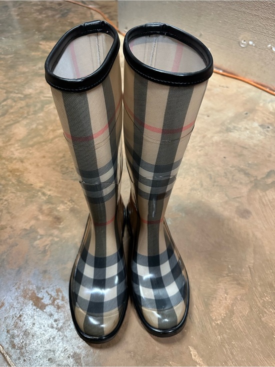 Burberry Shoes - Burberry Nova Check Tall Rubber Rain Boots Plaid Lug Sole Size EU 38